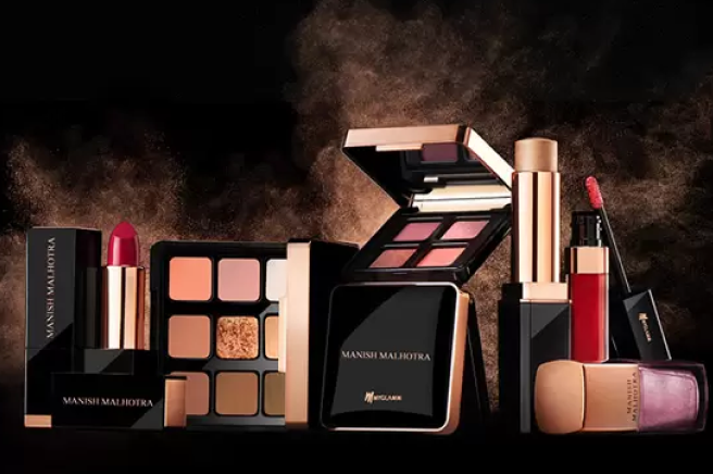 A show-stopping range of makeup & artisanal skincare for the confident, glamorous woman anchored by designer and creative genius, Manish Malhotra. A perfect fusion of haute couture & beauty